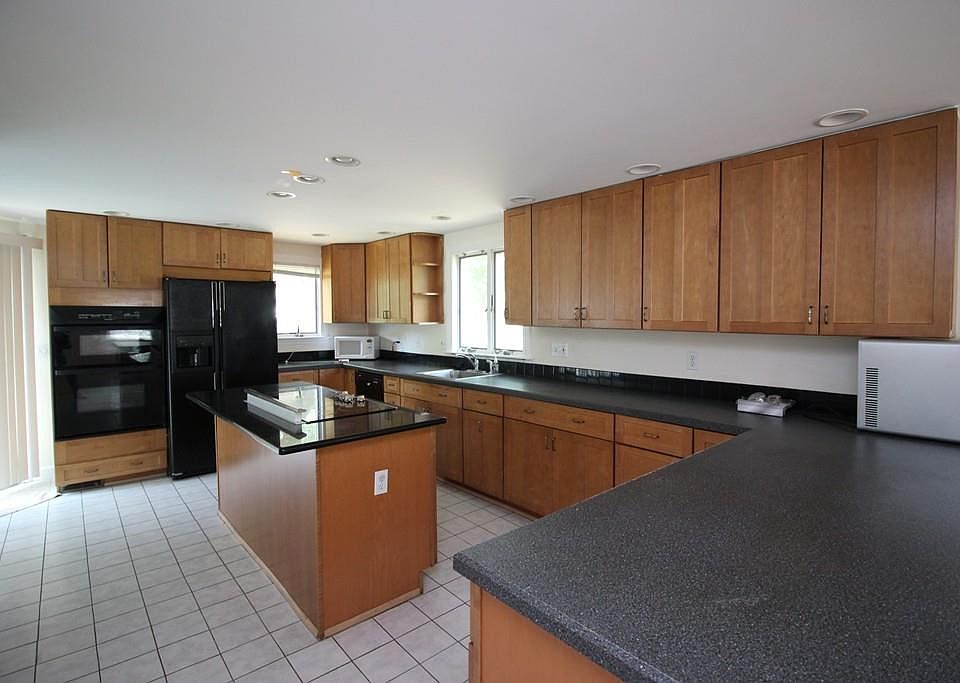 111 Parker Rd, Wellesley, MA 02482 Zillow