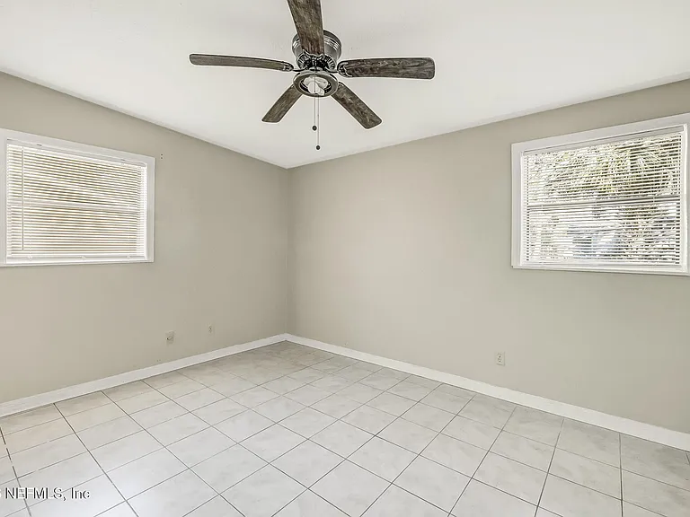 3223 Victoria Park Rd — Photo 21