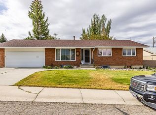 1938 Coral St, Rock Springs, WY 82901