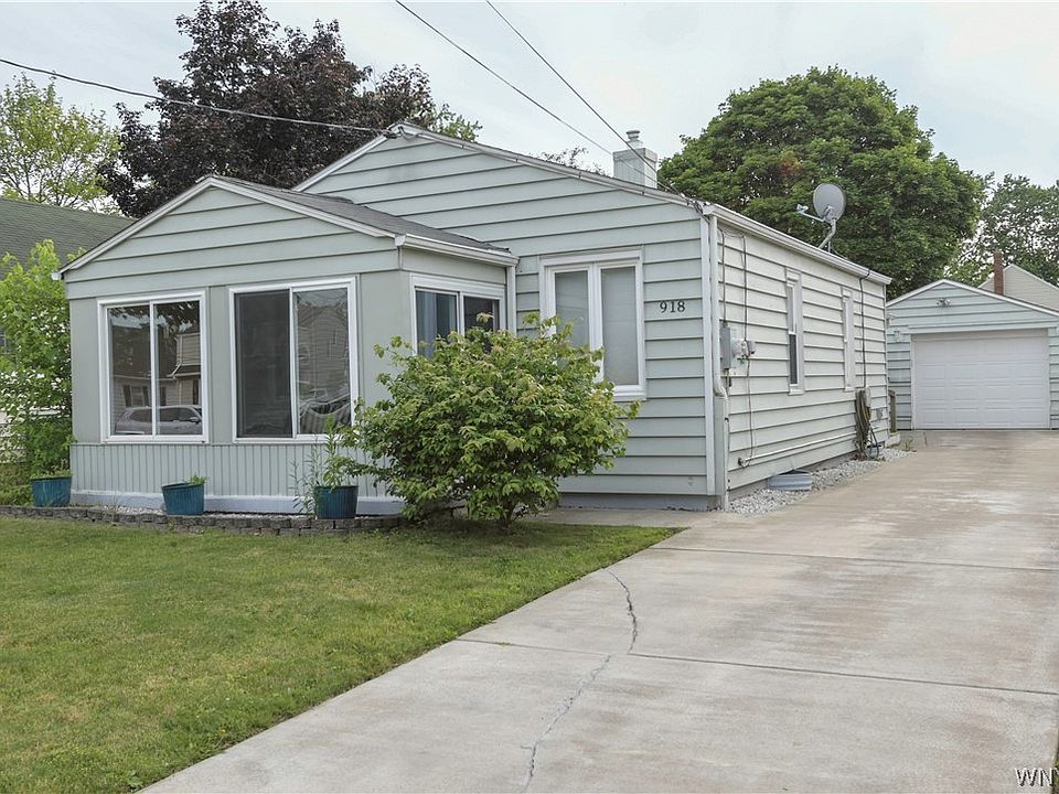 1st image of 918 92nd St
