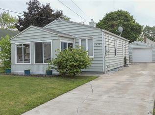 918 92nd St, Niagara Falls, NY 14304