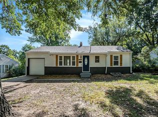 9111 Vaughn Ave, Raytown, MO 64133