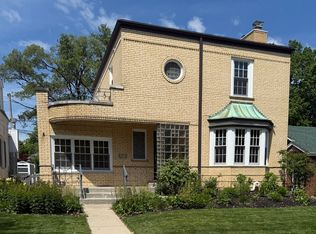 9324 S Hamilton Ave, Chicago, IL 60643