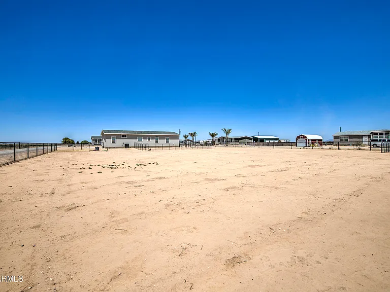 4057 N Solar St — Photo 47