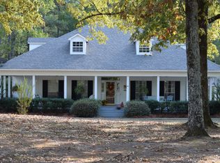 415 Springwood Cir, Terry, MS 39170