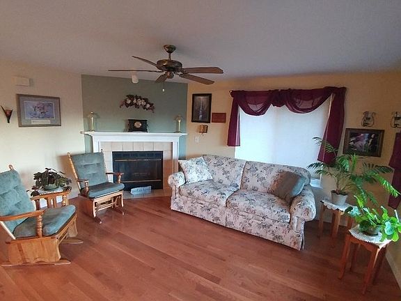 2nd image of 12217 205th Avenue Ct E