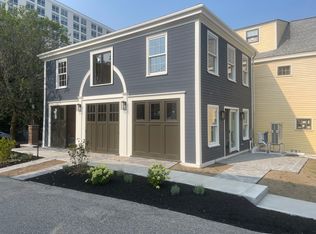 100 Pleasant St, Portland, ME 04101