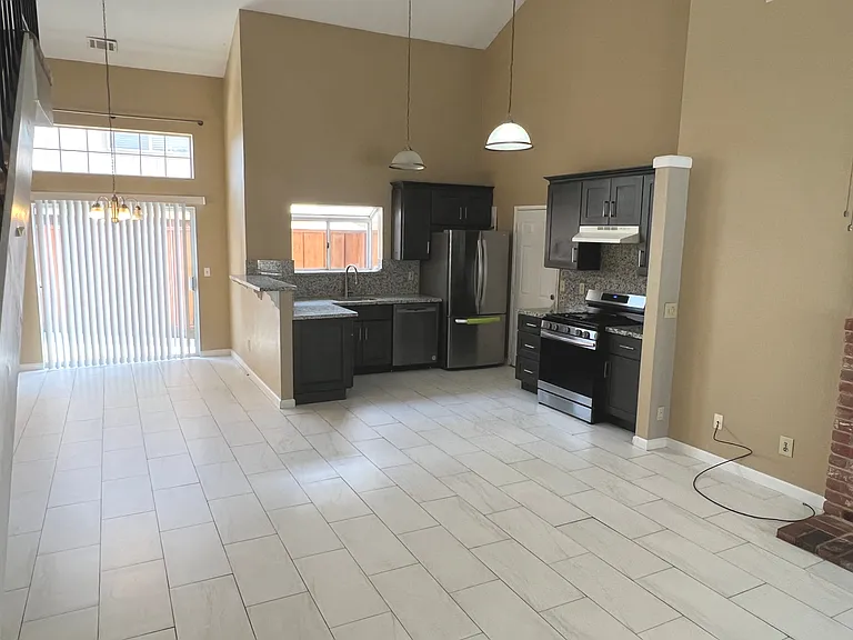 5354 Meadow Wood Ln — Photo 5
