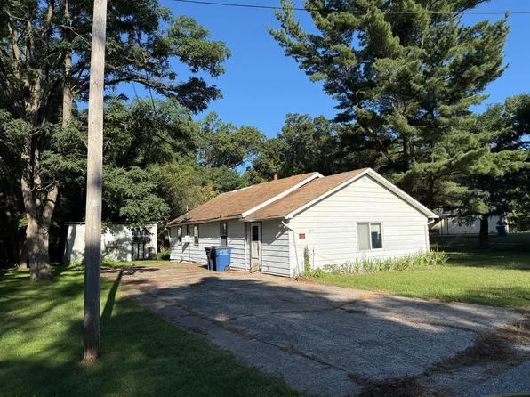 810 Nahas St, Michigan City, IN 46360