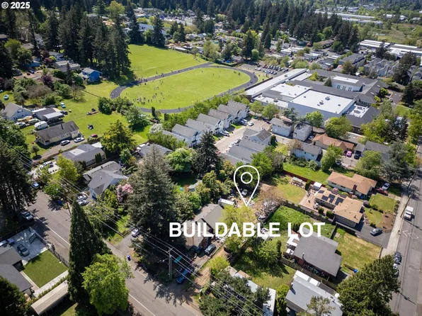 128 Southeast Ave, Portland, OR 97236