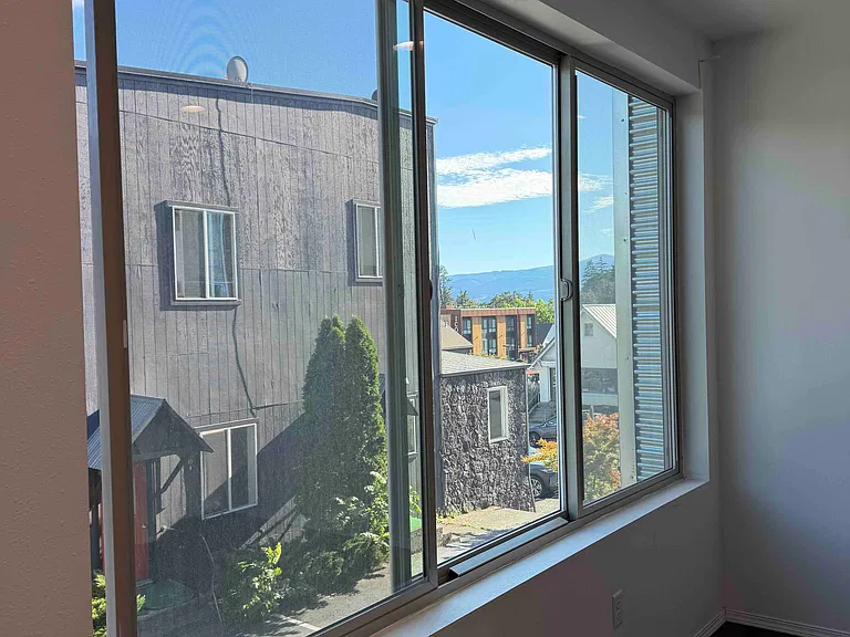 117 N Main Ave #5 — Photo 4