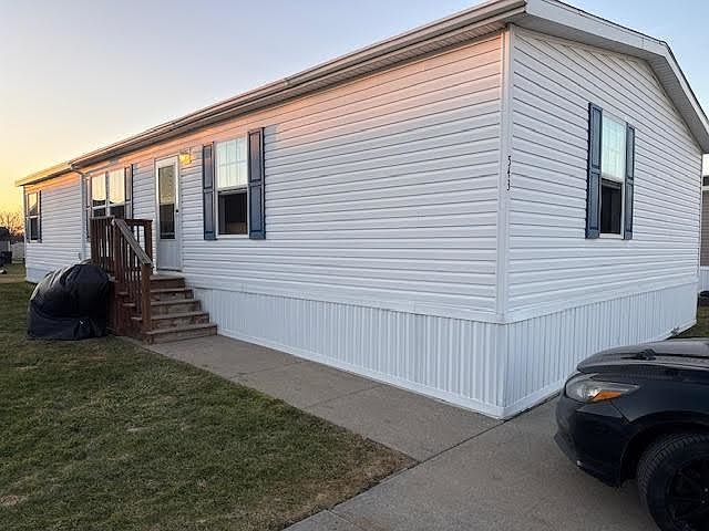 1st image of 543 Continental Cir
