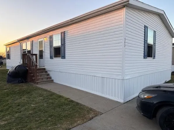 543 Continental Cir, Davison, MI 48423