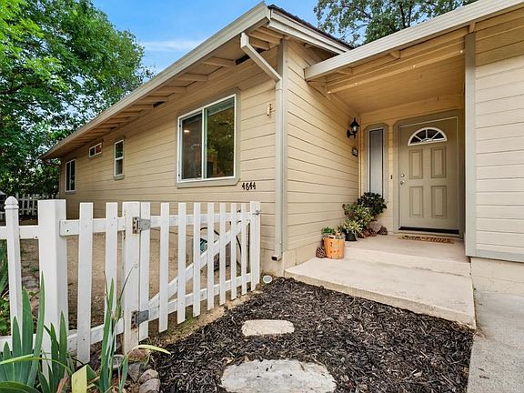 3rd image of 4644 Patterson Dr