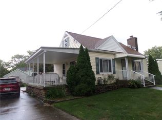 335 Boyer Rd, Erie, PA 16511