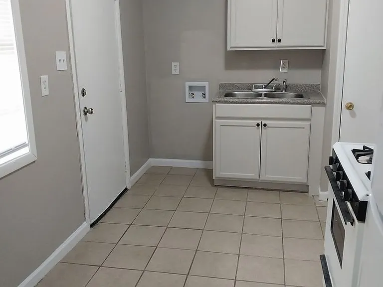 1025 S Wellington St #3 — Photo 3