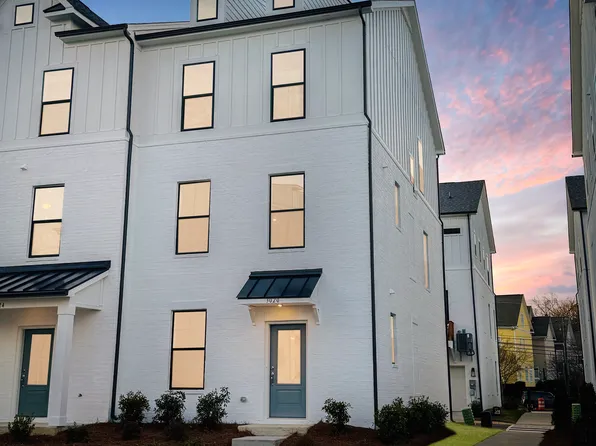 3020 Red Cardinal Ln, Charlotte, NC 28211