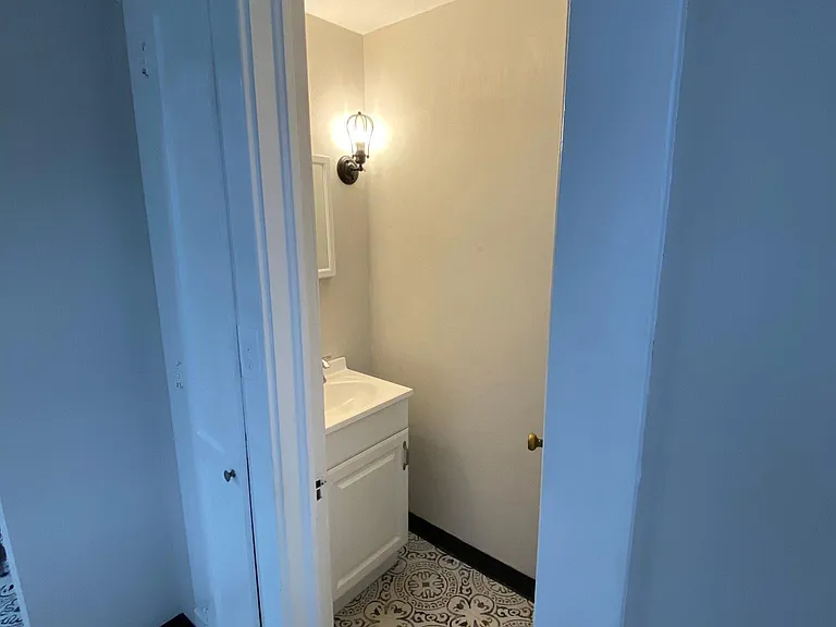 15242 Lakeshore Blvd — Photo 19