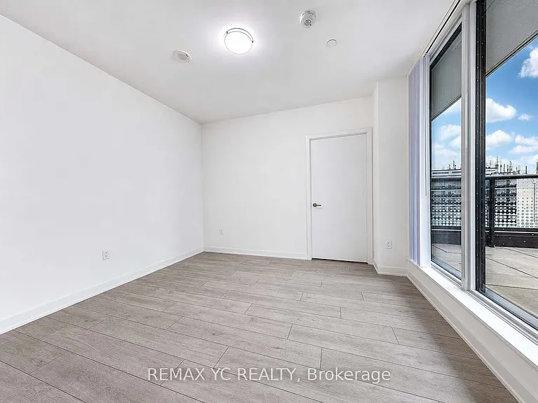 5858 Yonge St #1022 — Photo 29