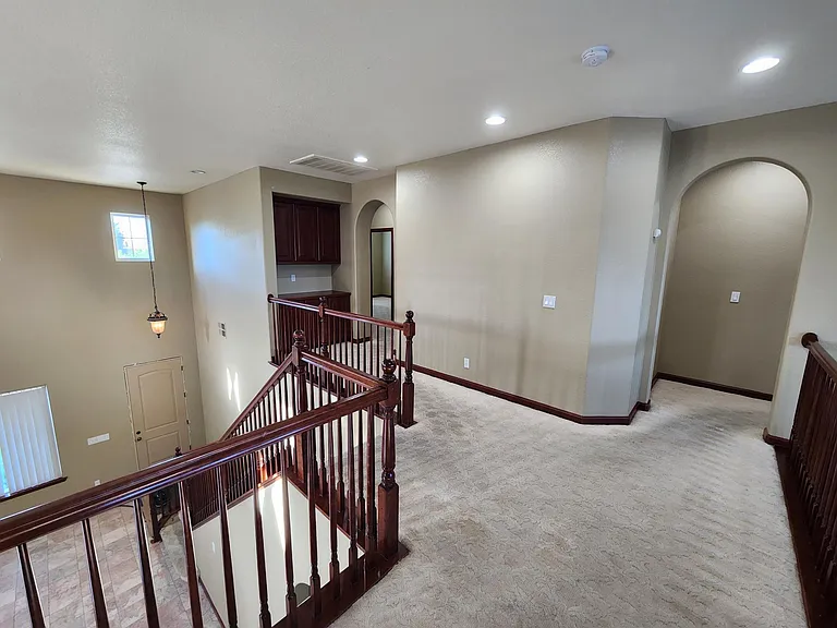794 Newton Ct — Photo 18