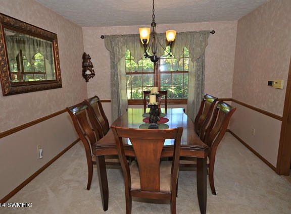 5th image of 1650 Dogwood Dr