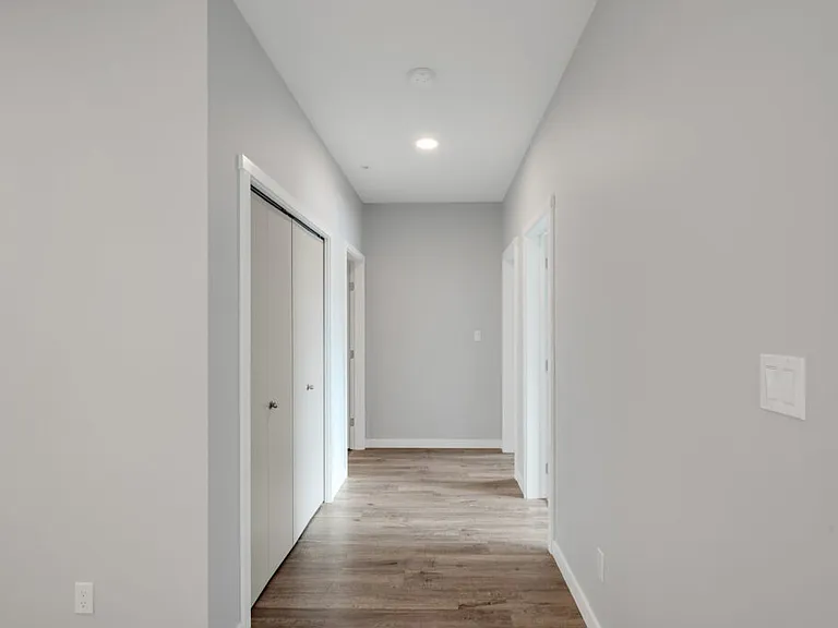 711 Treanor Ave — Photo 28