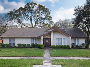 6243 Paisley St, Houston, TX 77096