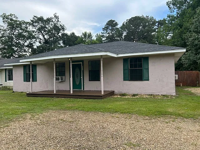 5536 Highway 182 E — Photo 2