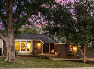 7560 S Reed Ct, Littleton, CO 80128