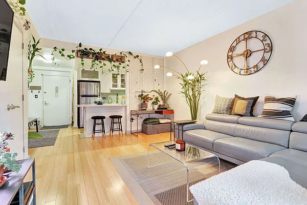 Sold by Century 21 Milestone Realty | media 2
