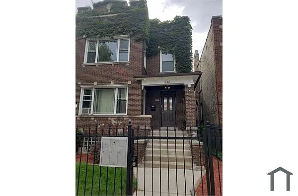 Building Photo - 1138 S Mason Ave #2