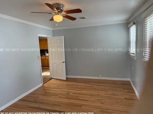 1406 E Fairview Ave, Johnson City, TN 37601