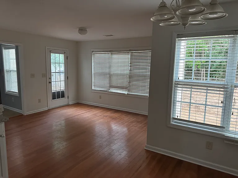 1899 Cooper Lakes Dr — Photo 34
