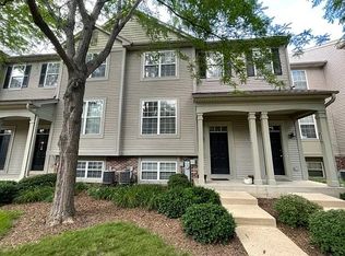 1065 Chadwick Dr, Grayslake, IL 60030