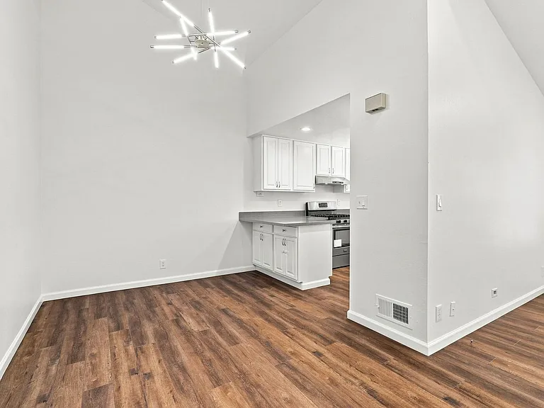 10893 Northfield Sq — Photo 17