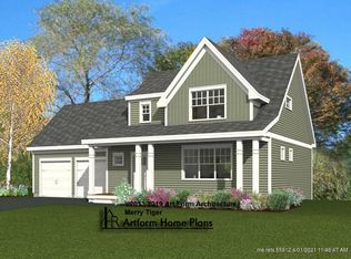 8 Chestnut Ln, Kennebunk, ME 04043