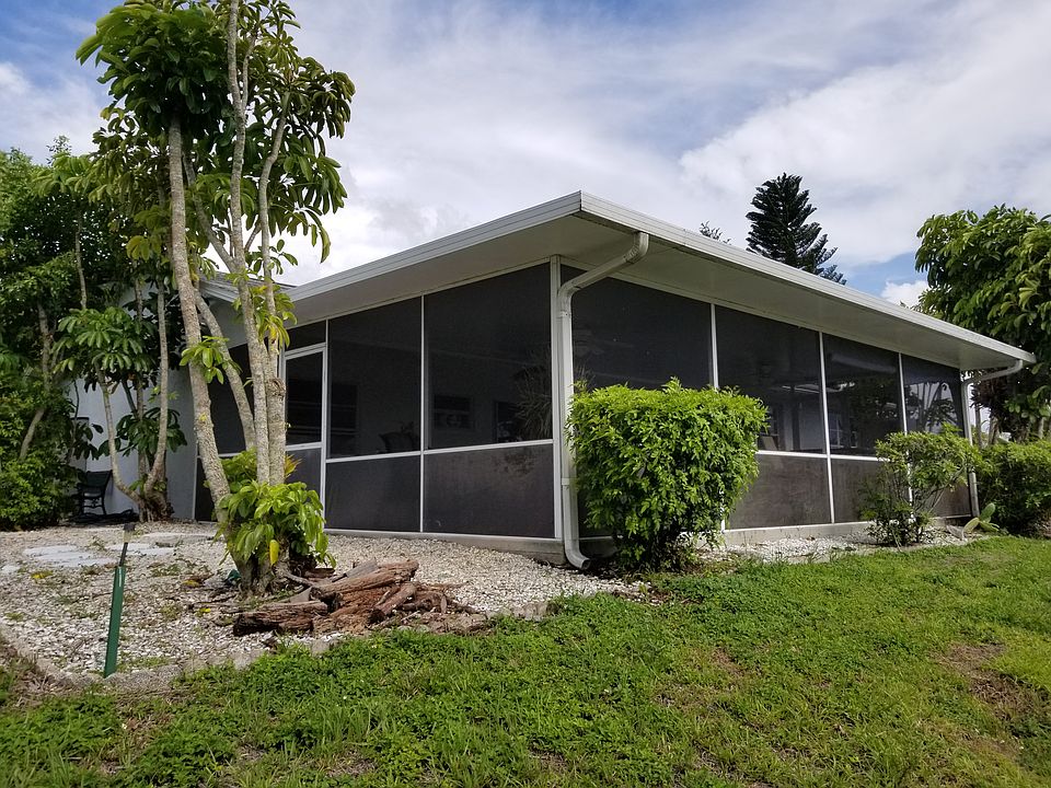 1st image of 1110 NE 14th Ave