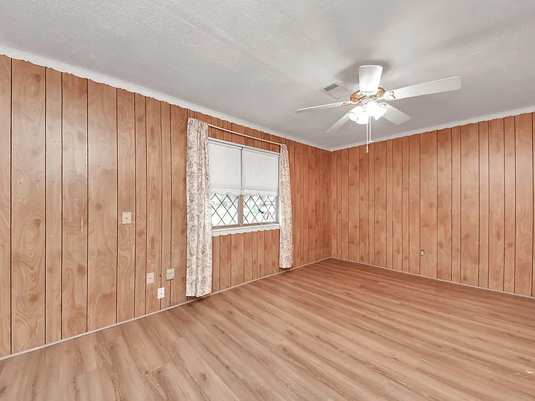 535 Pampa St — Photo 20