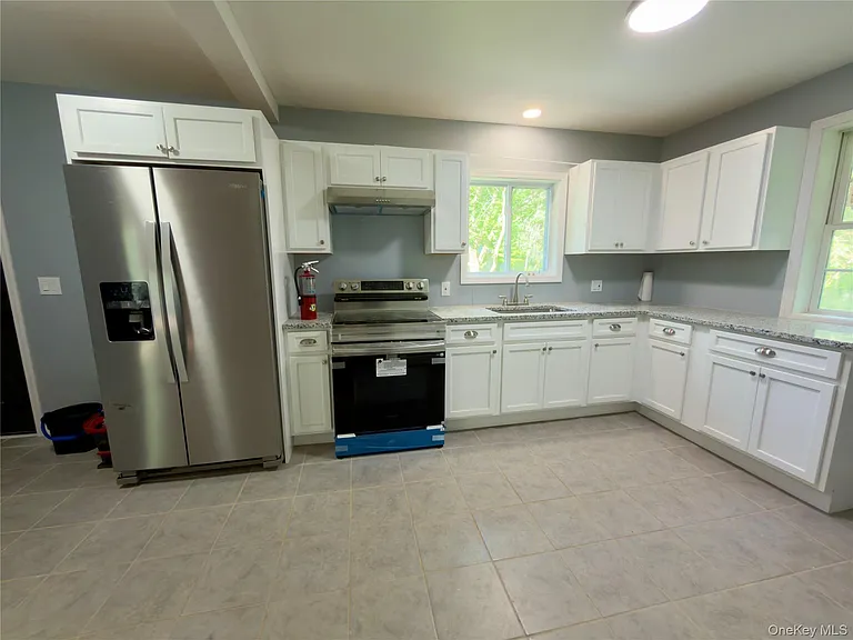 4 Dodd Ln — Photo 5