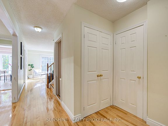 3rd image of 53 Vanessa Rd