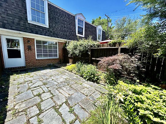 4th image of 1801 Grandin Rd SW #2016
