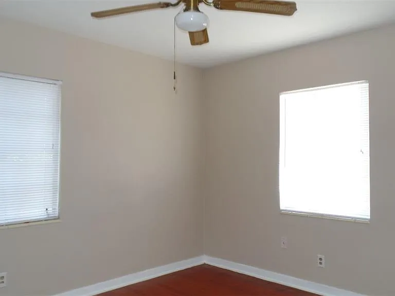 4935 Emerson Ave S — Photo 8