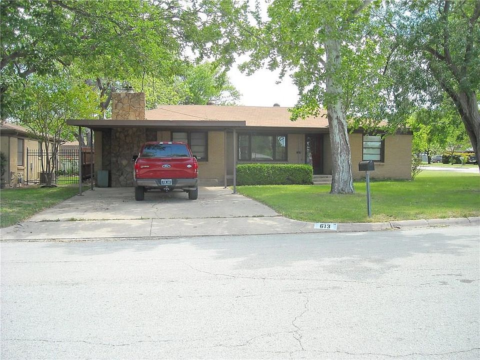 1st image of 613 Odie Dr