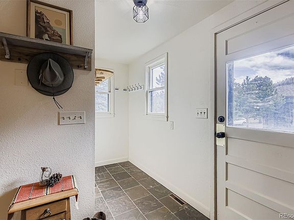 3rd image of 178 Stanley Circle Drive