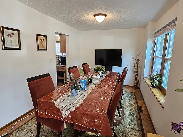 5140 Cottonwood Ln N — Photo 12