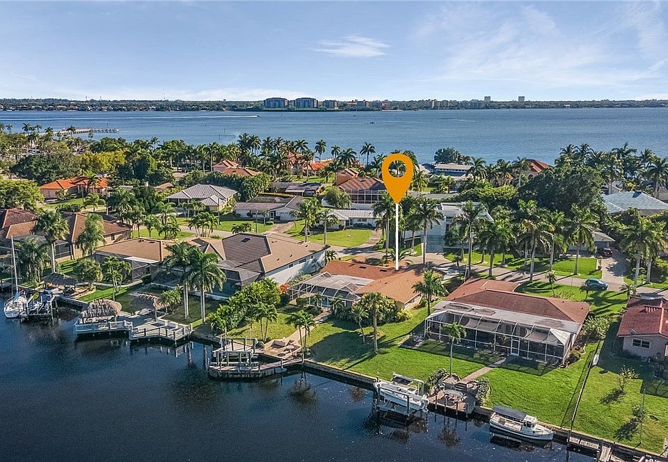 913 Dolphin Dr, Cape Coral, FL 33904 Zillow