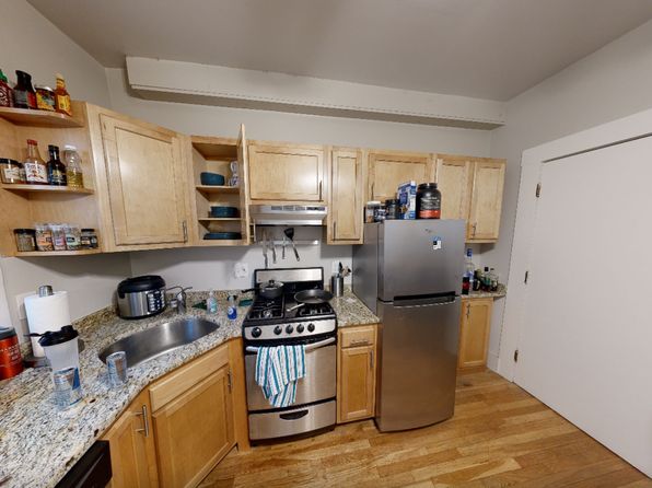 26 John F Kennedy St APT 4