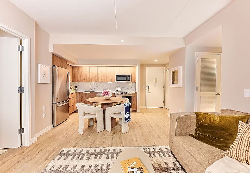 1st image of 126-43 39th Ave #880
