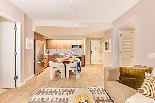 126-43 39th Ave #880 Photo 1