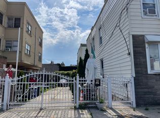 2736 W 16th St, Brooklyn, NY 11224